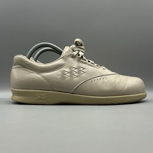 SAS Free Time Walking Shoes Sneakers Womens Size 8.5 Slim Bone Leather Lace Up